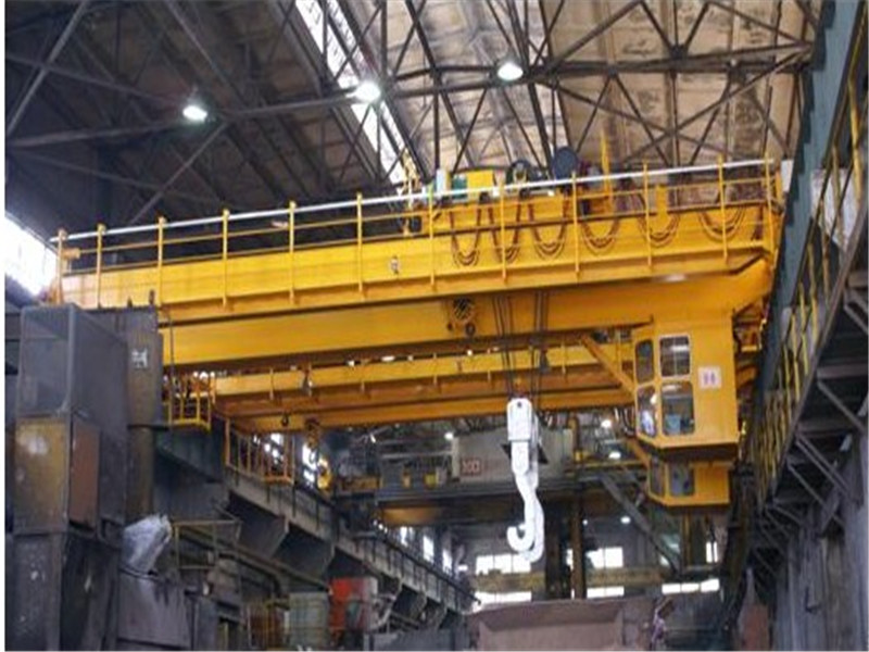 Metallurgical smelting crane.-1.jpg 冶金铸造熔炼